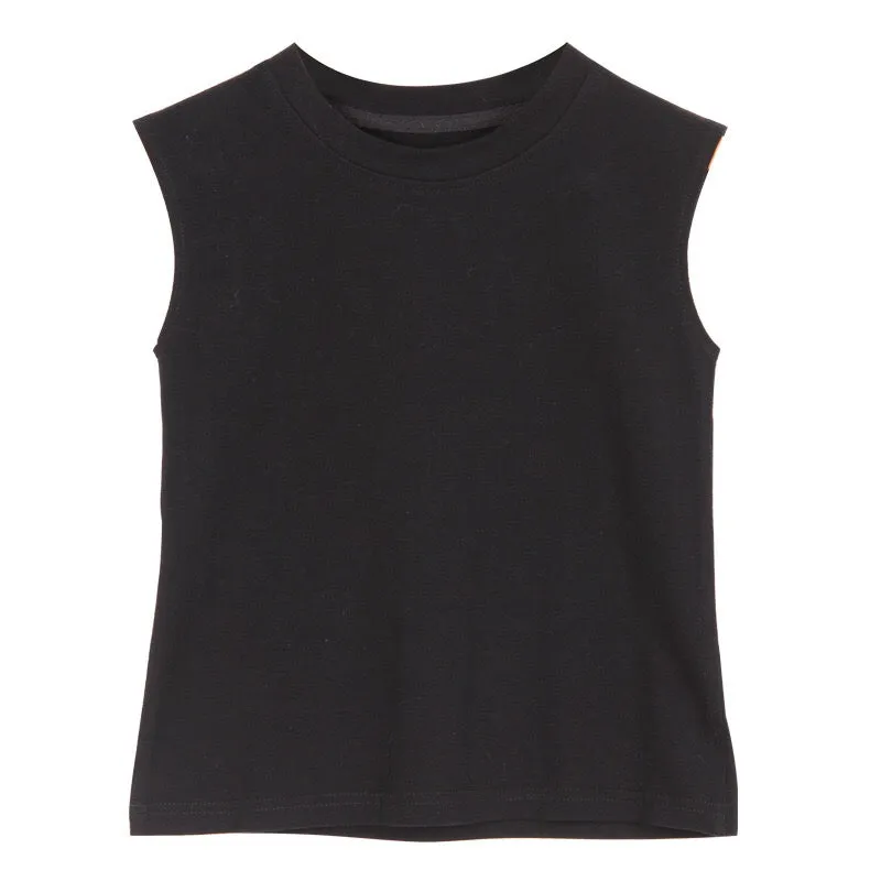 纯色背心/ 九分裙裤 Sleeveless Top/ Culottes in Black