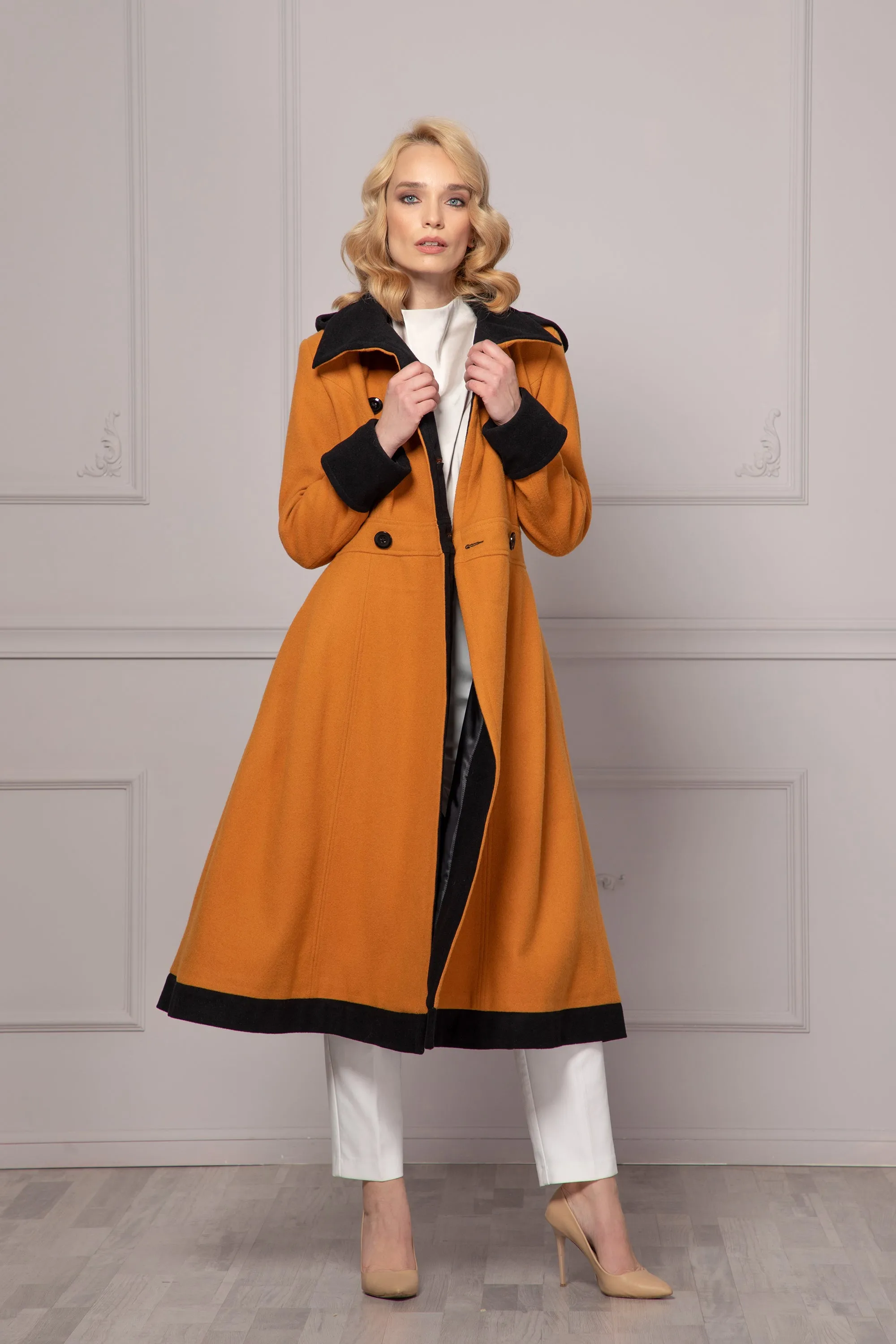 CUFFED LADIES COAT