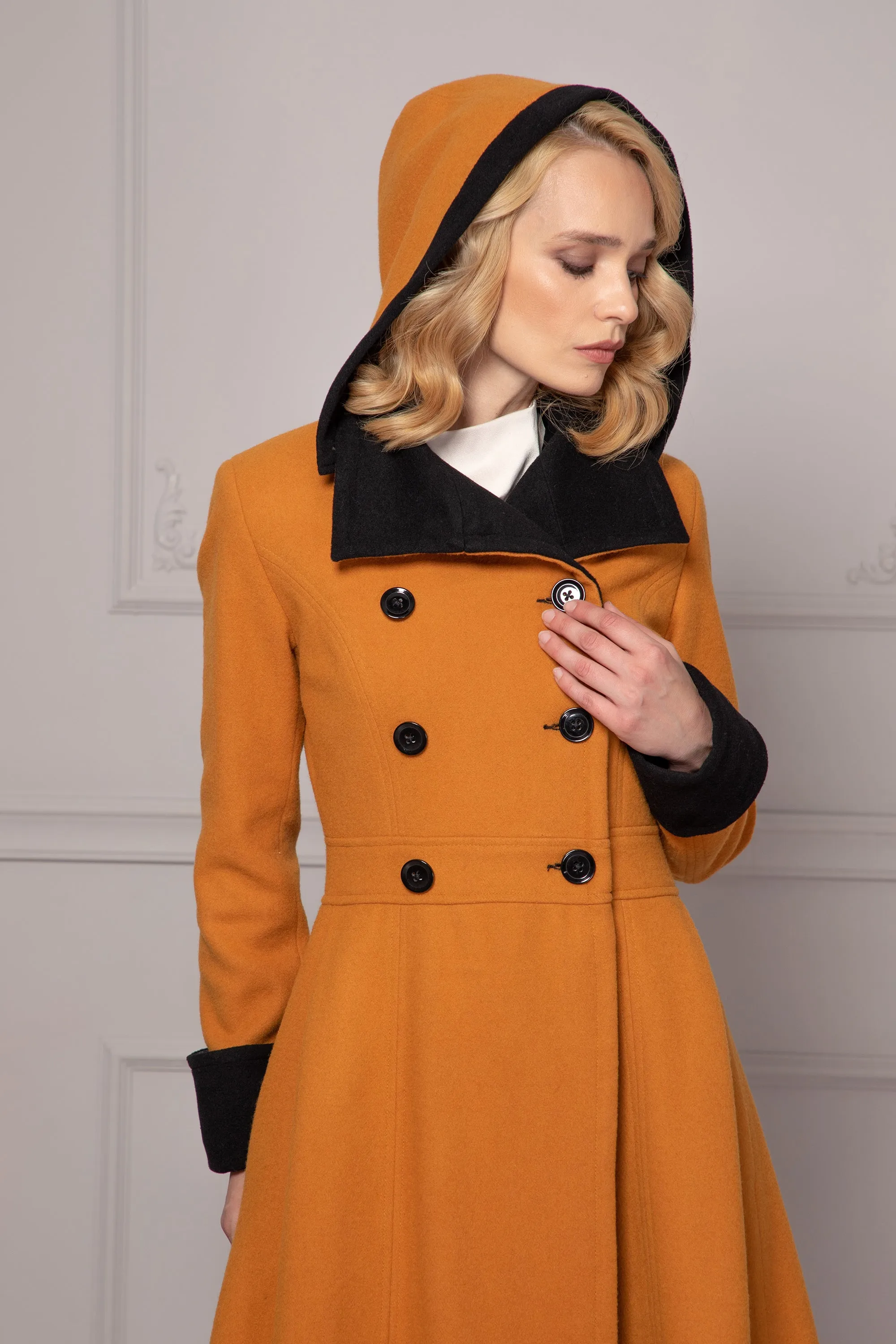 CUFFED LADIES COAT