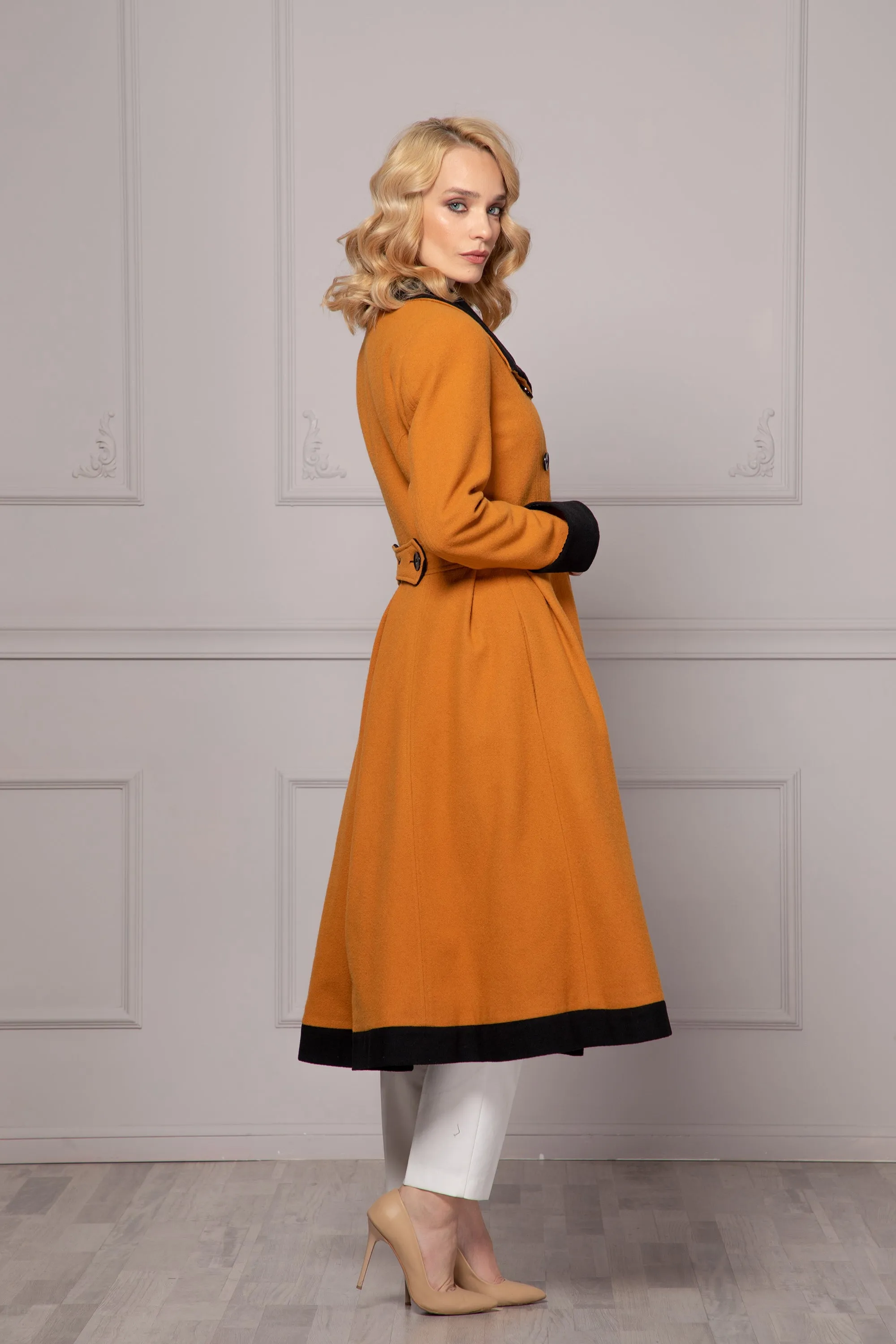 CUFFED LADIES COAT