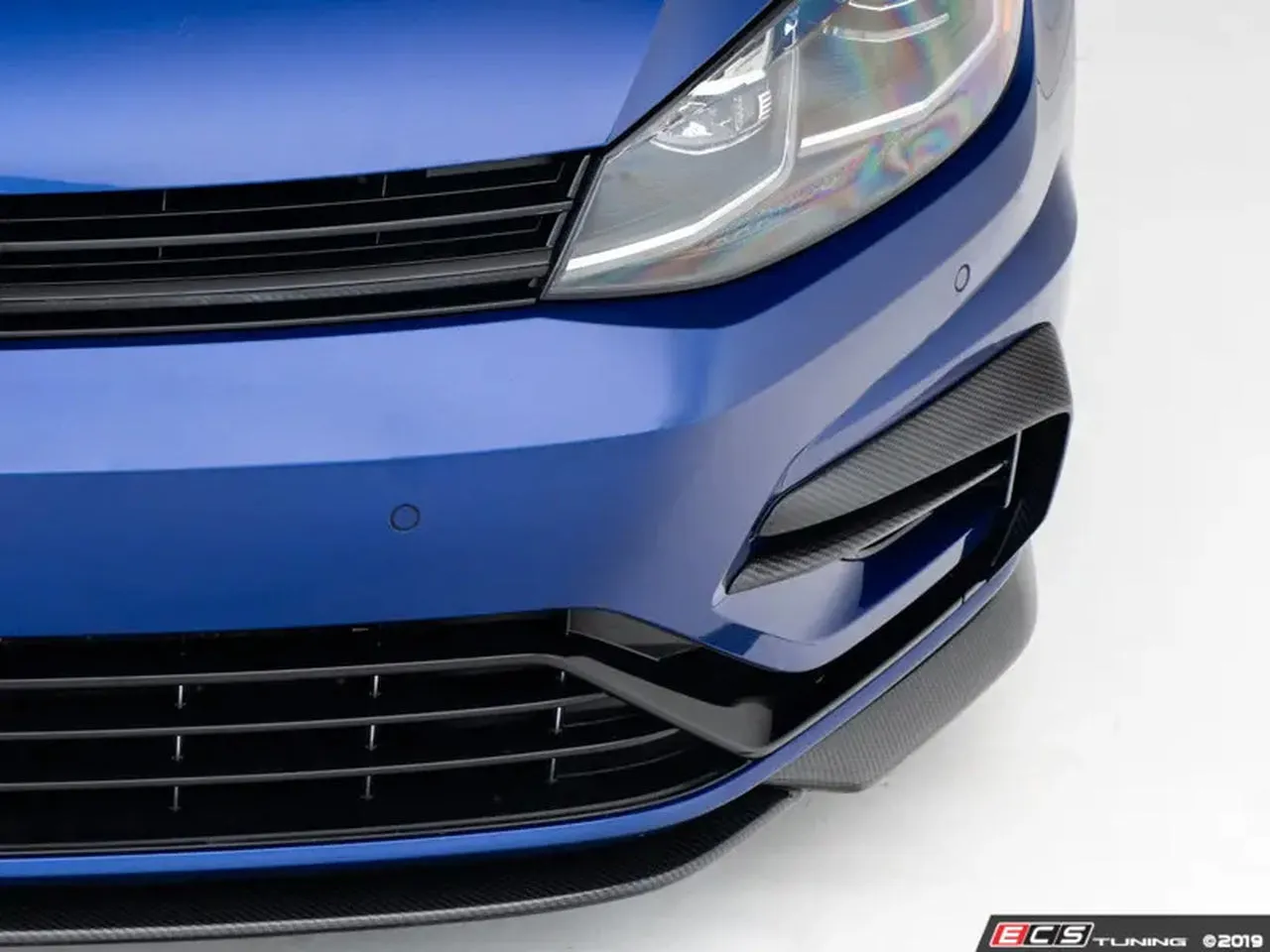 ECS Tuning Carbon Fibre Outer Bumper Grille Set - Mk7.5 R