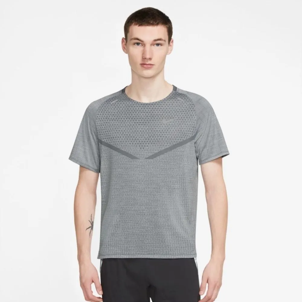 Nike Men's Dri-FIT ADV Techknit Ultra Short Sleeve