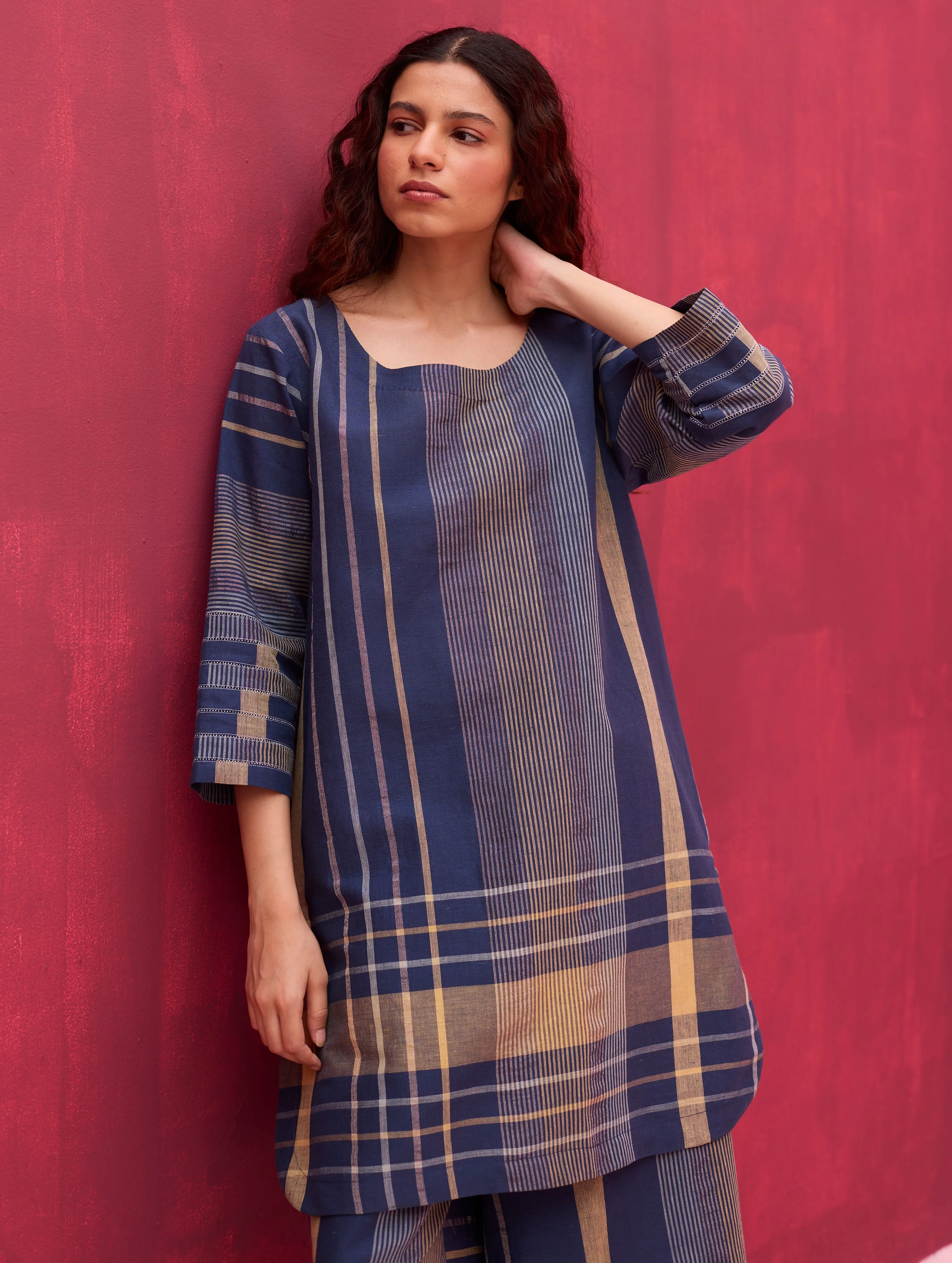 Rina Check Linen Kurta Set - Navy