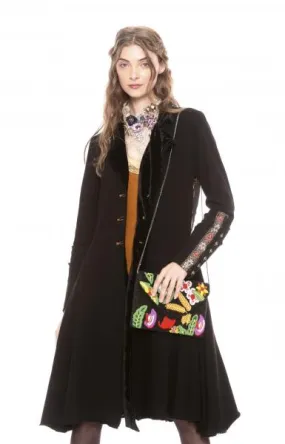 The Heart of Autumn Coat - Black -