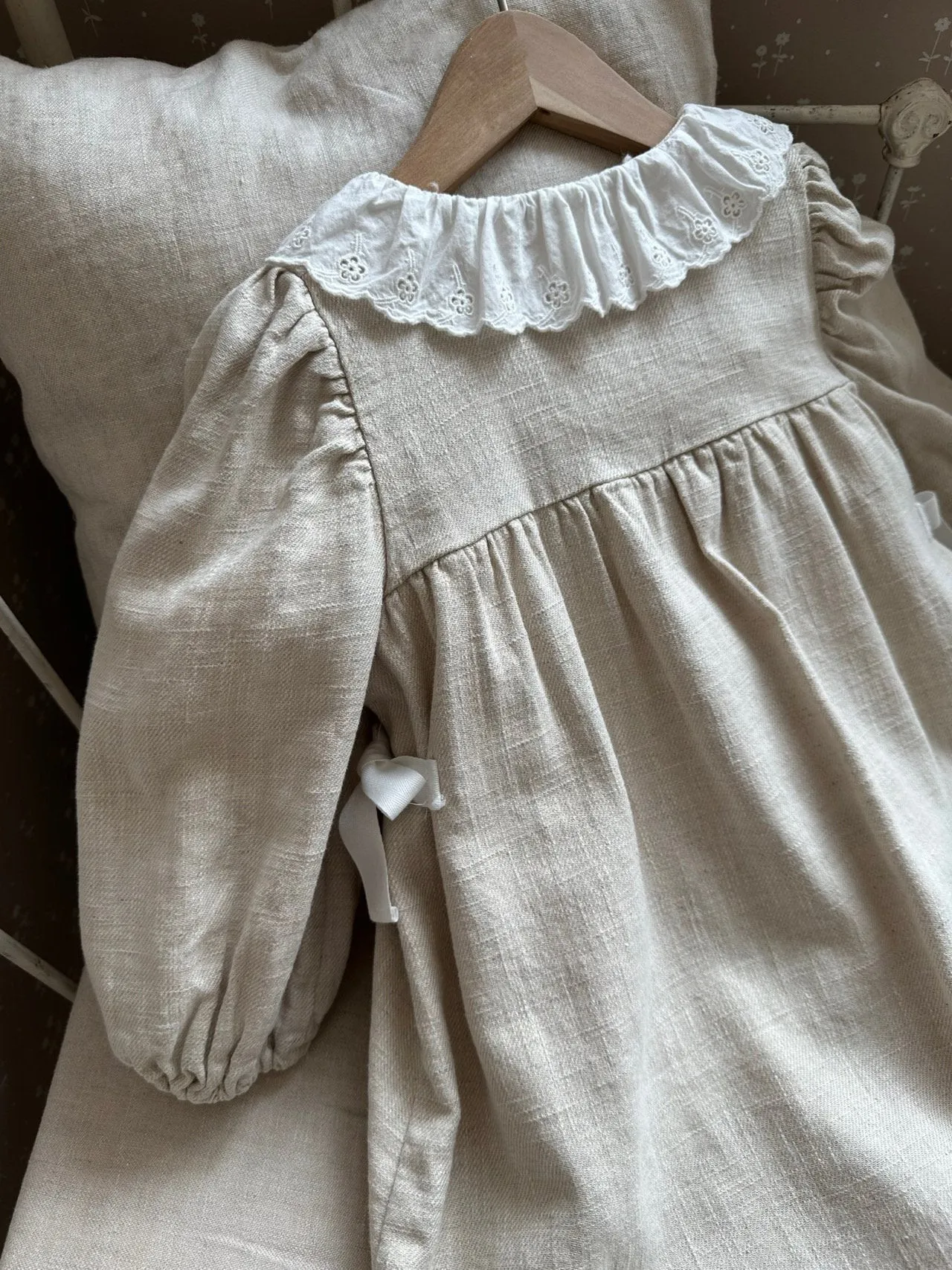 Vera Pintuck Linen Dress_Beige