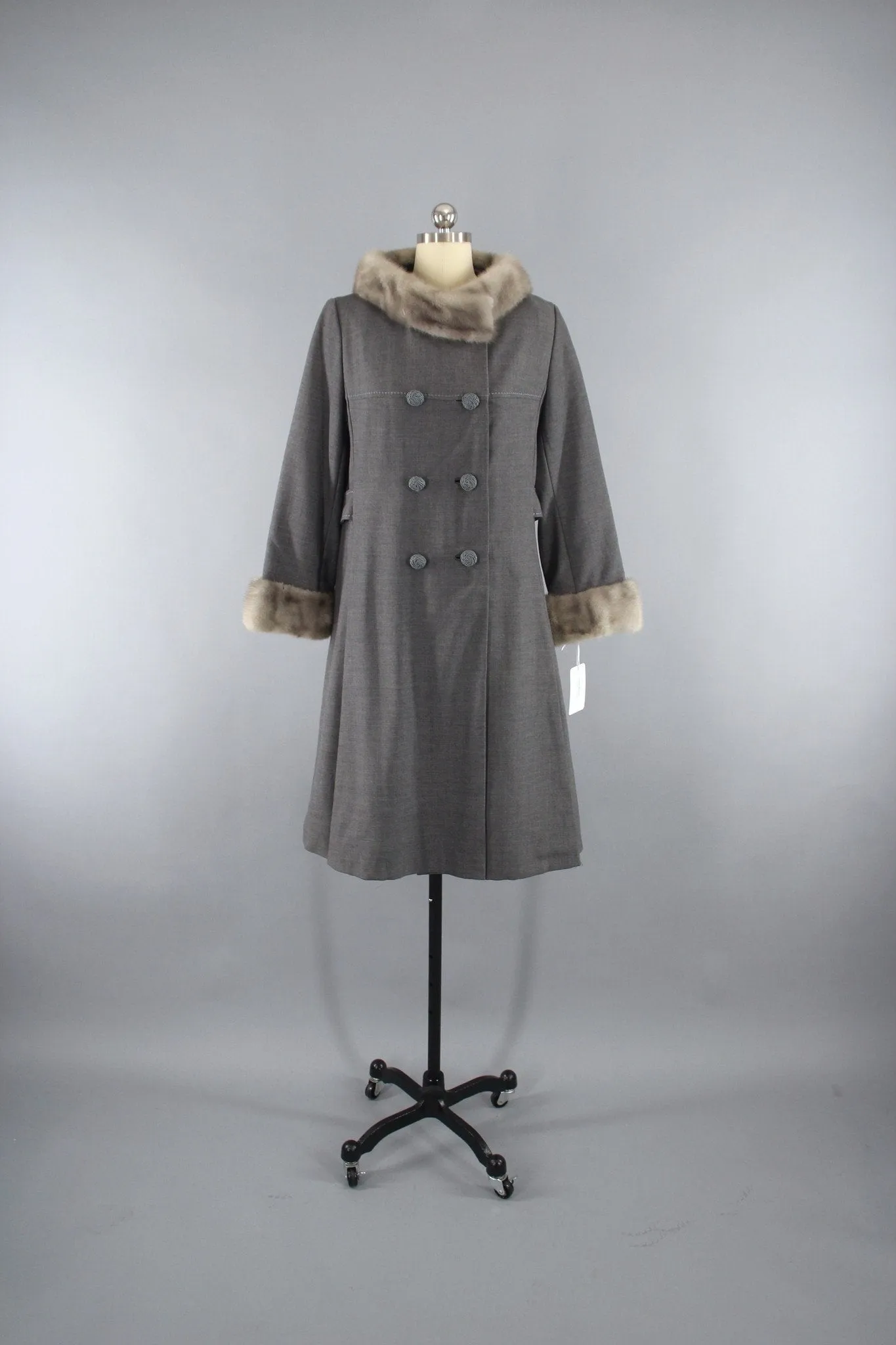 Vintage 1960s Holly Poplin Grey Wool Coat with Fur Trim